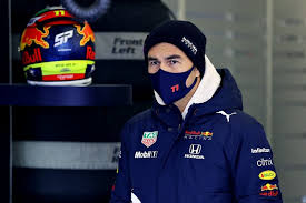 El jefe de red bull, christian horner, mostró su respaldo hacia checo pérez, quien luego de tener destacadas actuaciones en los tres primeros libres no logró repetir su papel y saldrá desde el sexto puesto en el gran premio. Perez Understands Struggles To Adapt To Red Bull F1 Car Concept