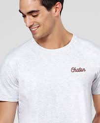Le motif ce petit chaton adorable saura vous tenir compagnie n'importe où ! T Shirt Chaton Brode Monsieur Tshirt Mode Homme