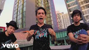 Sayangku, usah kau pergi dari hidupku jiwaku, menjadi satu dalam jiwamu hatiku, terlalu sayang pada dirimu kurela segala walau ditaruh nyawa. Celebrity Lirik Lagu Sayangi Malaysiaku Kita Punya Malaysia Bunkface Lagu Memeperingati Hari Kemerdekaan Negeri Jiran Malaysia