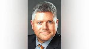 Kevin and Madeleine Creevy McNally and Madeleine M Creevy unload 3106 N.  Spaulding Ave., Chicago