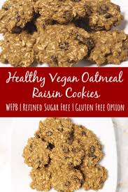 This Healthy Vegan Oatmeal Raisin Cookies Recipe Is So Easy To Make They Are Crispy On The Raisin Cookies Vegan Oatmeal Raisin Cookies Oatmeal Raisin Cookies