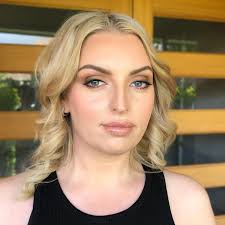 Home Salon Before & After!!! 💖 New treatments will be live next week to  book online 🤩🙌🏻