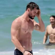 Последние твиты от chris hemsworth (@chrishemsworth). 50 Blazing Summer Hairstyles For Men Menhairstylist Com