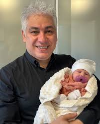 hosgeldinbebek #bircandahaaramızakatılır #dogum #normaldogum #sezeryan  #anne #bebek #sudadogum #evdedogum #dikişsizdoğum #voluson #detaylıultrason  #medicanainternationalhospital #acıbademaltunizadehastanesi #drümitkaya  #koşuyolusağlık