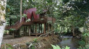 Though horseback riding is not an activity associated with the saujana janda baik itself, the person in charge of the horseback riding is very responsible, so don't worry. Wonderful Pahang Visit Pahang 2017