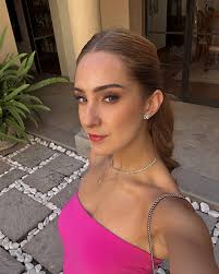 & @mariabujaidar 🫶🏻