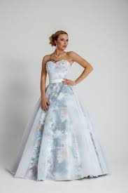 Top angebote auf brautkleider vintage und hochzeitskleider spitze. Langes Brautkleid Mit Blumen Muster Rosa Bunt Kleiderfreuden