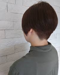 kikueはinstagramを利用しています お客様スタイル ハンサムショート loveria kamitsu 久留米市美容室 ママ美容師 ハンサムショート 刈り上げ女子 ボーイッシュ女子 アディクシーカラー ダークブラウン 艶感 透け感 ハンサムショート 刈り上げ女子