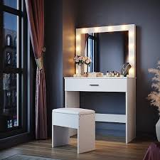 Elegant Hollywood Vanity Mirror