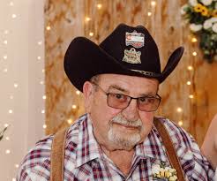 Clayton Salter's Instagram, Twitter & Facebook