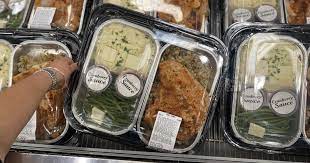 Okay, you've got your game plan and your recipes. Costco Has A Complete Pre Cooked Thanksgiving Dinner Kit For Only 2 99 Per Pound Hip2save