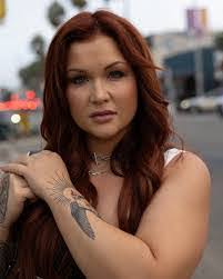 Regina Strobel's Instagram, Twitter & Facebook