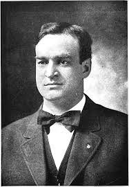 Willard Dalrymple's Instagram, Twitter & Facebook