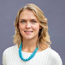 Amanda Bailor's Instagram, Twitter & Facebook