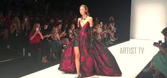 Irene luft couture live mbfw berlin aw 20 21. Star Designerin Irene Luft Neon Noir Spring Summer 2019 Mercedes Benz Fashion Week Berlin