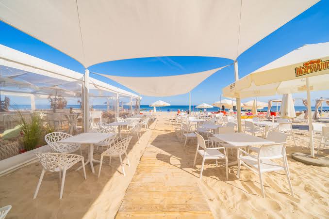Beach Box — Bar / klub w Kołobrzegu
