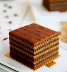 Bahan 2 (kocok hingga mengembang) 400 gram mentega. Resep Lapis Legit Dan Cara Membuat Bacaresepdulu Com Resep Kue Lapis Kue Kue Bolu Mentega