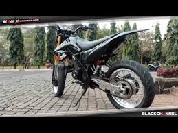 Nmp modif trail, jadi megatrail, cekidot gan! New Megapro Fi Suara Mesin By Reffy Yusuf