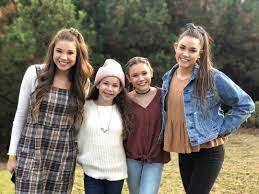 happy thanksgiving hashtag sisters sister outfits sisters