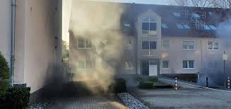 Dorsten liegt im kreis recklinghausen und ist in 11 stadtteile untergliedert. Fw Re Vollbrand Eines Pkw In Tiefgarage Keine Verletzten Massive Rauchentwicklung Presseportal