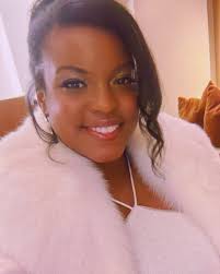 Ebony Bell's Instagram, Twitter & Facebook