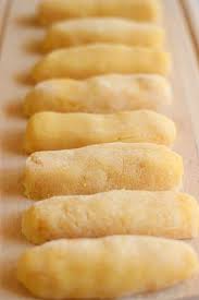 Quenelles Nature Maison Elle Mijote Quelque Chose Recette Recette Quenelle Nature Recettes De Cuisine Recette
