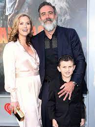 Jeffrey dean morgan owns a candy store with paul rudd. Jeffrey Dean Morgan On How He Delivered His Newborn Daughter People Com