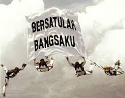 Peribahasa lain yang sama maksud dengan peribahasa ini ialah seperti telur dua sebandung, pecah satu pecah keduanya. Maksud Peribahasa Bersatu Teguh Bercerai Roboh Khasiat Manjakani Untuk Lelaki Kita Akan Menjadi Kuat Kalau Kita Bersatu Tetapi Akan Lemah Jika Kita Berpecah Gamuat