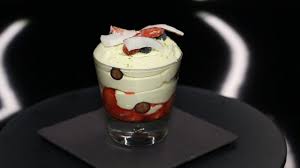 Le Tiramisu Fruits Rouges De Christophe Michalak Dpdc 03 04 2014 Youtube Tiramisu Fruits Rouges Tiramisu Fruits Michalak