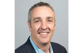 Todd Eckenrode completes back nine of California club