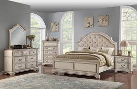 Blue, green and brown hues are the most popular accent colors, but there is no reason you can't mix it up with some bright pink or royal purple if that's. White Vintage Bedroom Furniture Sets Novocom Top