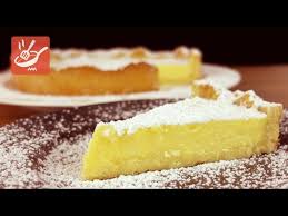 Sfornare la crostata, togliere la carta e le palline. Crostata Alla Crema Di Limone Spadellandia Youtube