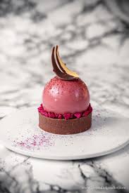Erdbeer Schoko Tortchen Mit Schoko Panna Cotta Kern Desertlife Erdbeer Schoko Tortchen Mit Schoko Panna Cotta Kern Desserts Panna Cotta Chocolate Panna Cotta