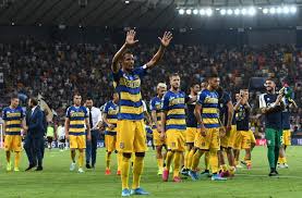 Il sodalizio è erede del parma football club, già parma associazione calcio, sorto nel 1970; Parma Calcio 1913 Donates 25 000 And Launches A Campaign For The Department Of Infectious Diseases At Parma S Main Hospital News Lega Serie A