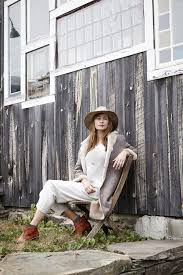 Inez Valk Table On Ten Pas De Calais Fall 2015 Subtle Luxury Barneys New York Inez