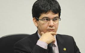Foi deputado estadual por dois mandatos. Psol Define Randolfe Rodrigues Como Candidato A Presidencia Da Republica Rede Brasil Atual