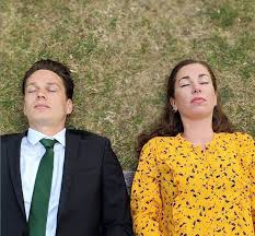 While their friends are manifesting themselves in two's and more, they're 'still' navigating in single life. Her Er Danskernes 20 Favoritserier I 2019 Elle