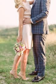 Sweet and simple proposal ideas. 25 Non Cheesy Poses For Your Engagement Shoot