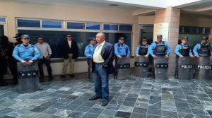 El canal del grupo indalo, del empresario cristobal lópez, tiene problemas para pagar los sueldos de octubre de los integrantes del canal de noticias. Victor Hugo Diaz Morales Archives Criterio Hn