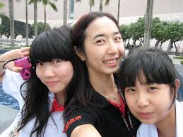 十年如一》5·12 ＃汶川地震十週年回顧當年讀Master時，非常慶幸我的Supervisor 正是羅尚尉醫生。當我Propose  我想為四川截肢兒童做學術研究時，他非常支持並讓我加入了「Stand Tall ＃站起來」這個大家庭。 這個Master thesis 可算是相當昂貴,  每逢週末都需自費飛往成都為 ...