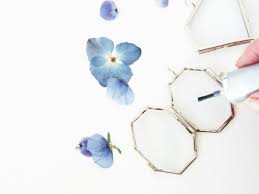 If you haven't any pressed, here's my simple guide to pressing flowers. Diy With Pressed Flowers Monsterscircus