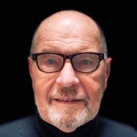 Lou Lutz's Instagram, Twitter & Facebook