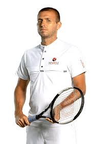 Aleah, girlfriend of dan evans, cheers him during one of his matches. Slijepa Vjera Kriket Drugo Evans Tenis Electricitepjc Com