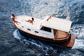 Menorquin Yachts De La Artesania Al Lujo Rtvang Com Tekne Yapimi Yat Tekne