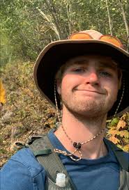 Hey everyone! My name is Liam, and I'm looking for a June 1st start date in  North Beach, Russian Hill, Nob Hill, or somewhere close by. I'm 27, working  in tech sales