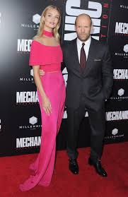 Rosie Huntington Whiteley Looks Like Barbie During A Date Night With Jason Statham Rosie Huntington Style Rosie Huntington Whiteley Style Jason Statham And Rosie