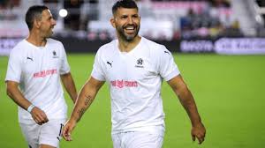 France - Sénégal, l'équipe première contre la réserve » : l'Argentin Agüero  éclate de rire après un dérapage raciste