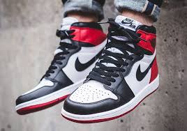 Air Jordan 1 High Black White Red Jordan 1 Black Toe November 15 Restock Footlocker Sneakernews Com Air Jordans Retro Sneakers Men Fashion Sneakers Fashion