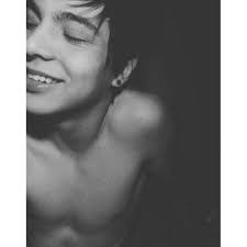 esme castro (@andy9829)