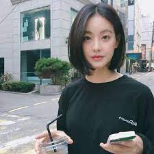 This classic is also a popular korean short hair choice. Smotrite Eto Foto Ot Ohvely22 Na Instagram Otmetki Nravitsya 73 6 Tys Shot Hair Styles Korean Short Hair Asian Short Hair